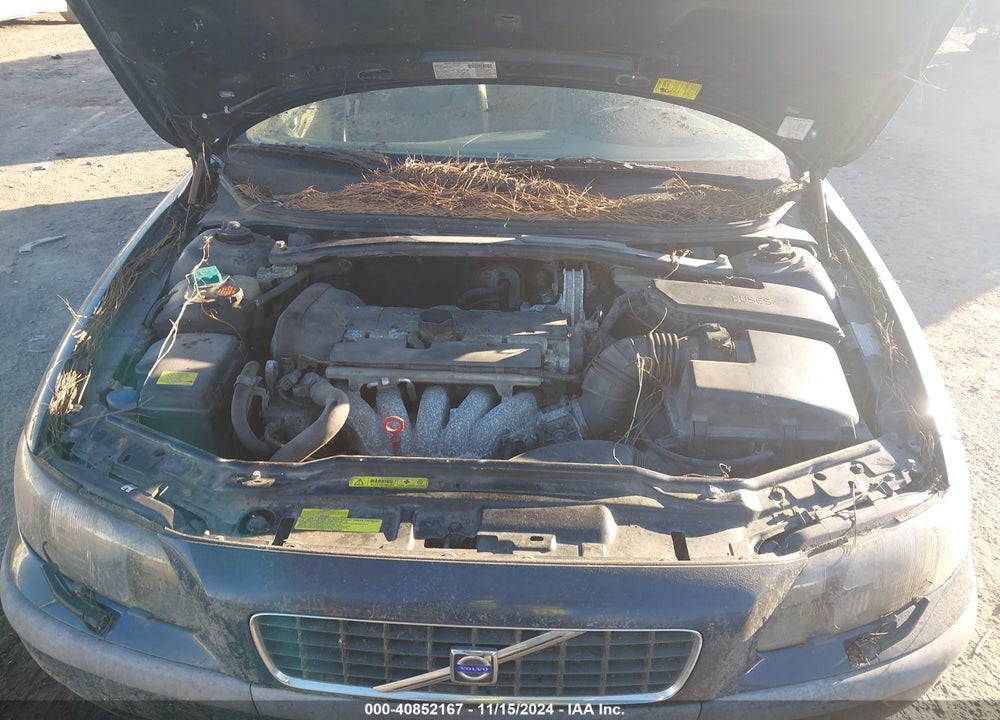 2002 VOLVO S60 2.4 VIN: YV1RS61R422138675