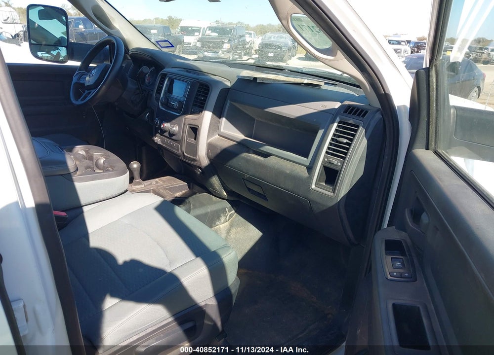 2014 RAM 2500 TRADESMAN VIN: 3C6UR5HL7EG109889
