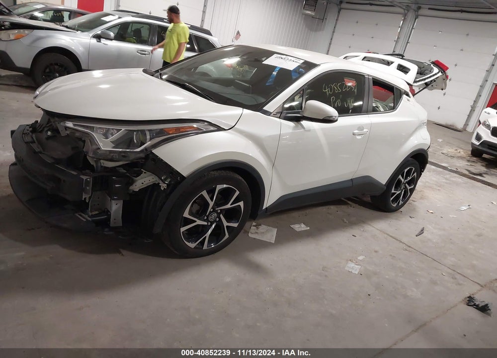 2019 TOYOTA C-HR XLE VIN: JTNKHMBX7K1033699
