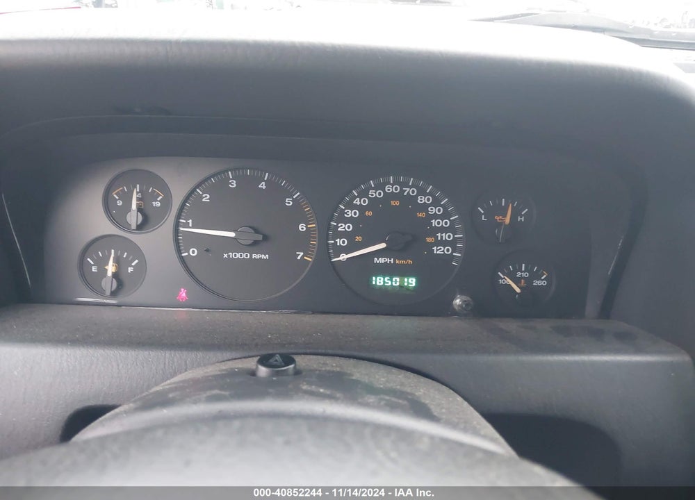 2002 JEEP GRAND CHEROKEE LAREDO VIN: 1J4GW48S12C303939