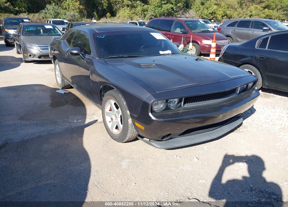 2013 DODGE CHALLENGER SXT VIN: 2C3CDYAG6DH649190