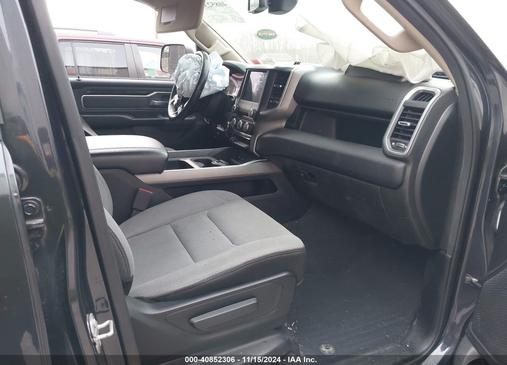 2019 RAM 1500 BIG HORN/LONE STAR 4X4 6'4 BOX VIN: 1C6SRFBTXKN599916