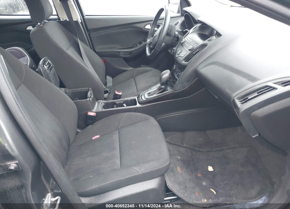 2018 FORD FOCUS SE VIN: 1FADP3FE0JL331846