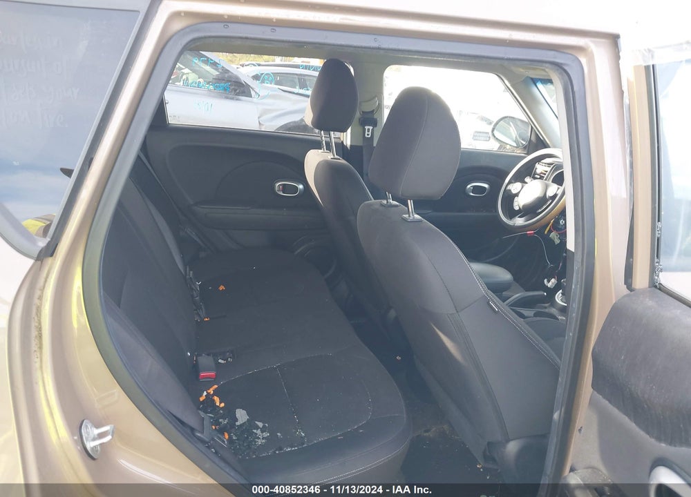 2015 KIA SOUL VIN: KNDJN2A27F7145585
