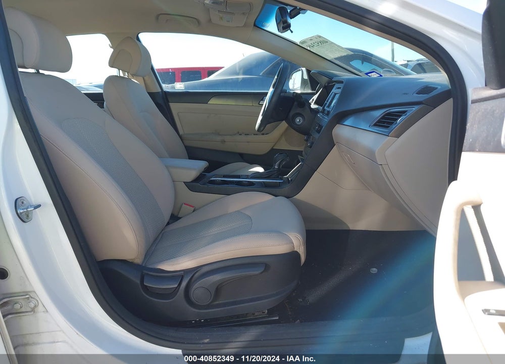 2015 HYUNDAI SONATA SPORT VIN: 5NPE34AF0FH156543