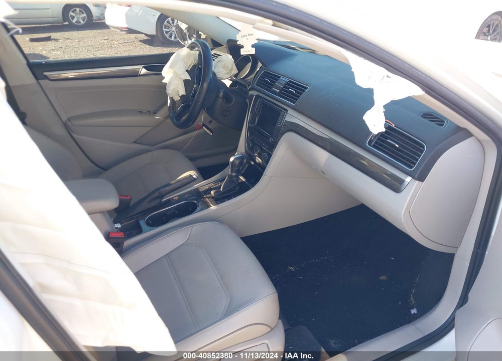 2018 VOLKSWAGEN PASSAT 2.0T SE VIN: 1VWBA7A38JC041870