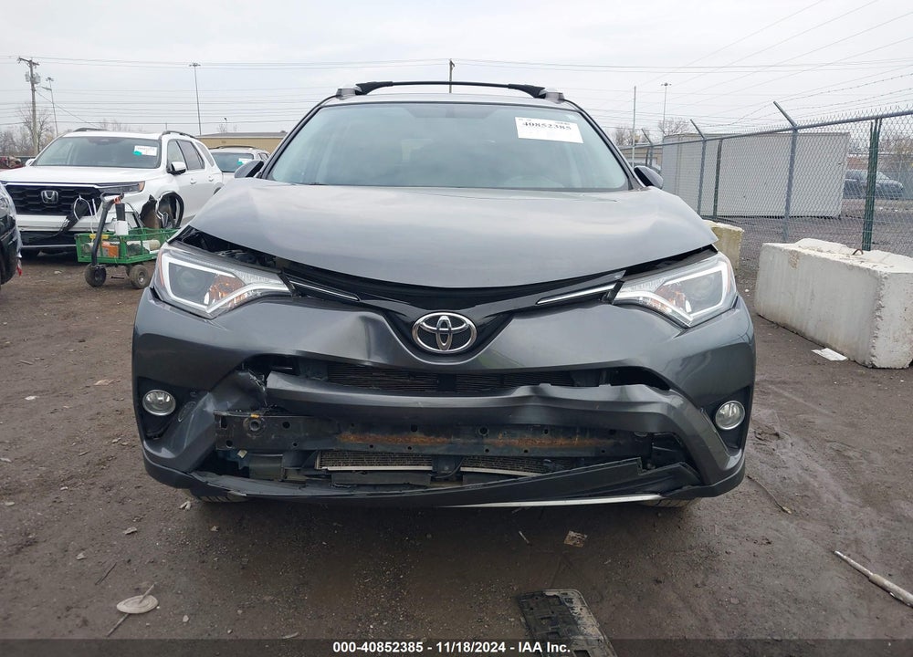 2016 TOYOTA RAV4 XLE VIN: 2T3RFREV5GW509635