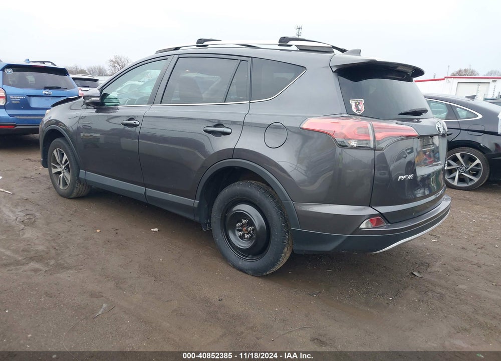 2016 TOYOTA RAV4 XLE VIN: 2T3RFREV5GW509635