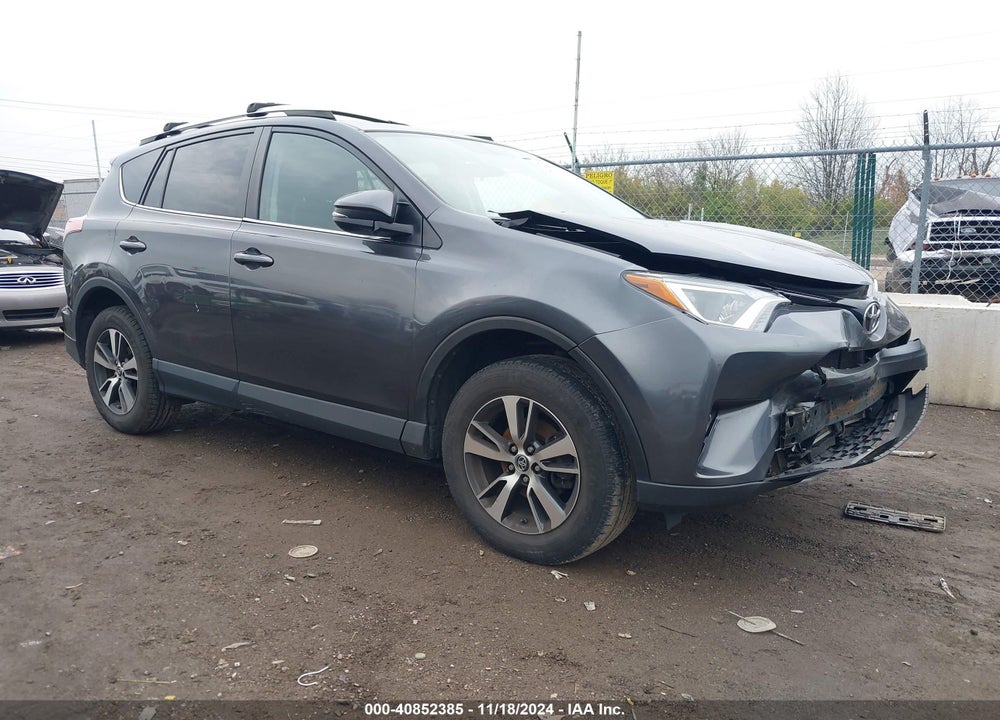 2016 TOYOTA RAV4 XLE VIN: 2T3RFREV5GW509635
