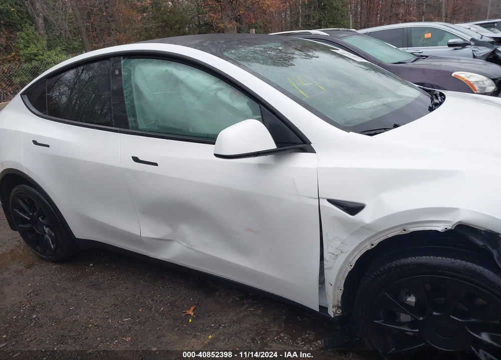 2020 TESLA MODEL Y LONG RANGE DUAL MOTOR ALL-WHEEL DRIVE VIN: 5YJYGDEE5LF045726