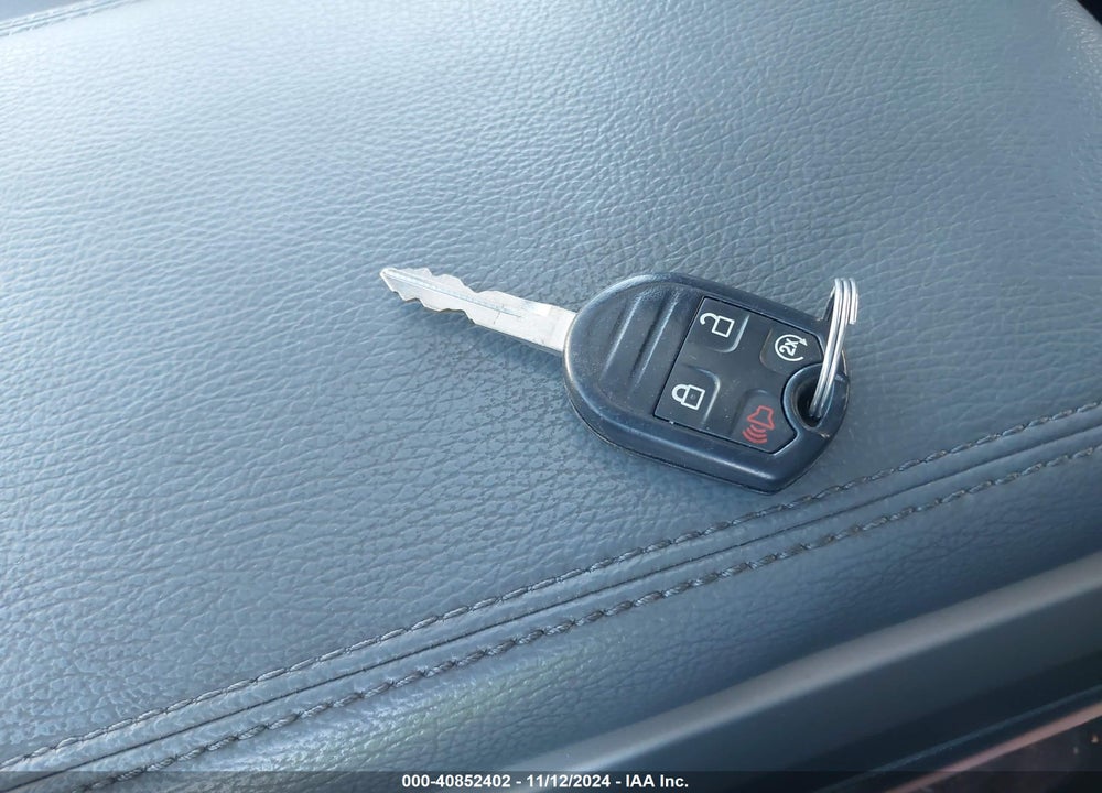 2013 FORD F-150 LARIAT VIN: 1FTFW1ET3DKF83837