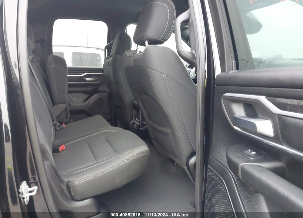 2020 RAM 1500 BIG HORN 4X4 6'4 BOX VIN: 1C6SRFBTXLN353465