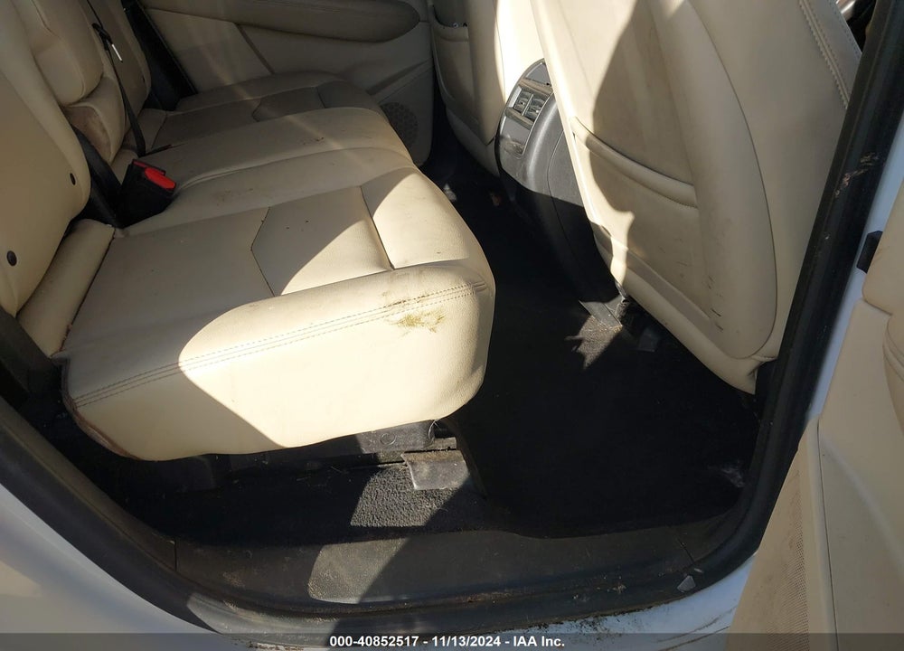 2017 CADILLAC XT5 STANDARD VIN: 1GYKNARS3HZ211375