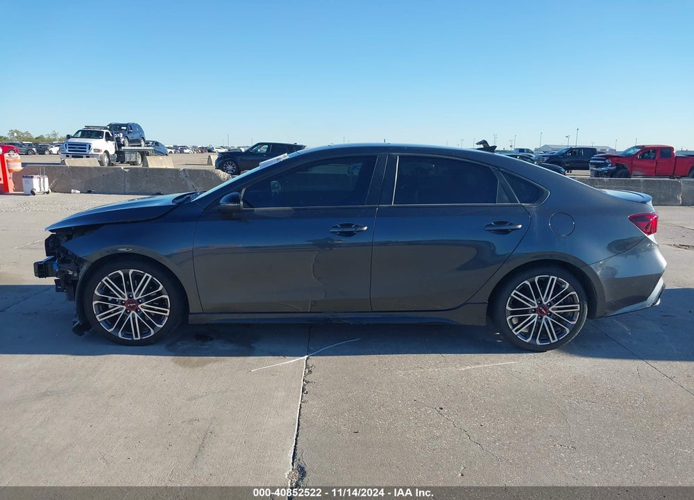 2022 KIA FORTE GT VIN: 3KPF44AC0NE500950