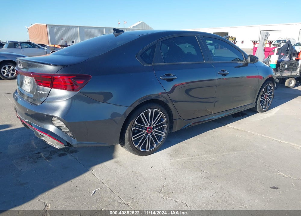 2022 KIA FORTE GT VIN: 3KPF44AC0NE500950