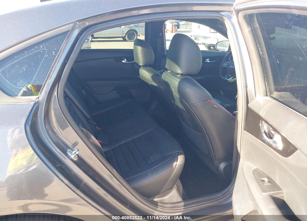 2022 KIA FORTE GT VIN: 3KPF44AC0NE500950