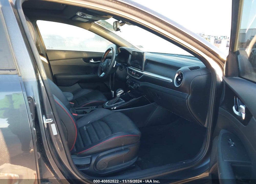 2022 KIA FORTE GT VIN: 3KPF44AC0NE500950