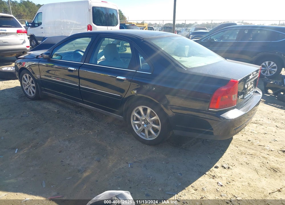 2005 VOLVO S80 2.5T VIN: YV1TS592X51402063