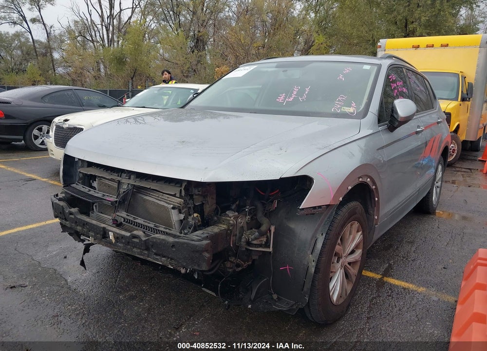 2020 VOLKSWAGEN TIGUAN VIN: 3VV1B7AX3LM127590
