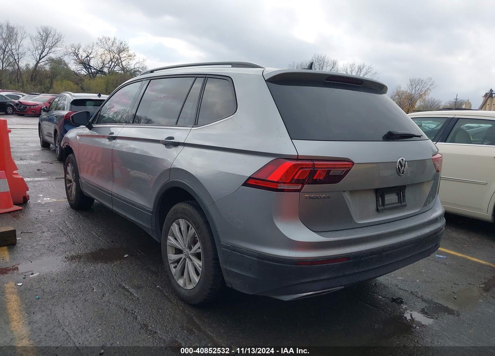 2020 VOLKSWAGEN TIGUAN VIN: 3VV1B7AX3LM127590