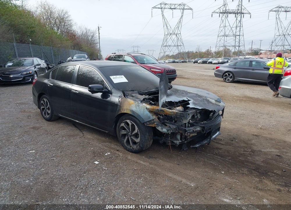 2017 HONDA ACCORD EX-L VIN: 1HGCR2F87HA133678