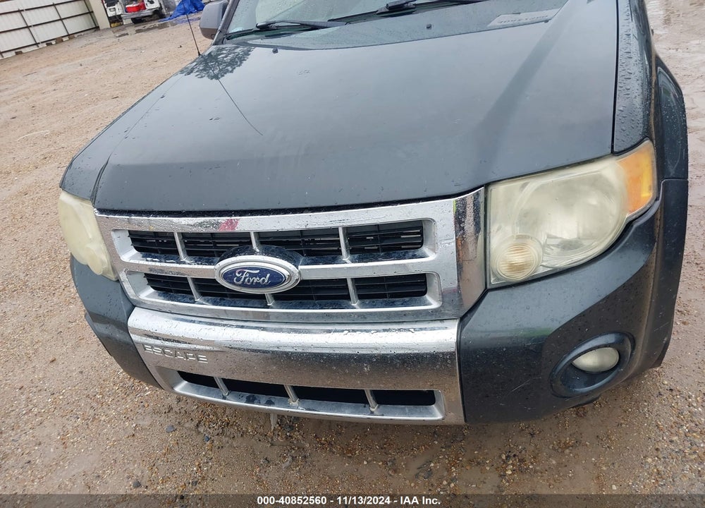 2008 FORD ESCAPE LIMITED VIN: 1FMCU04118KE02934