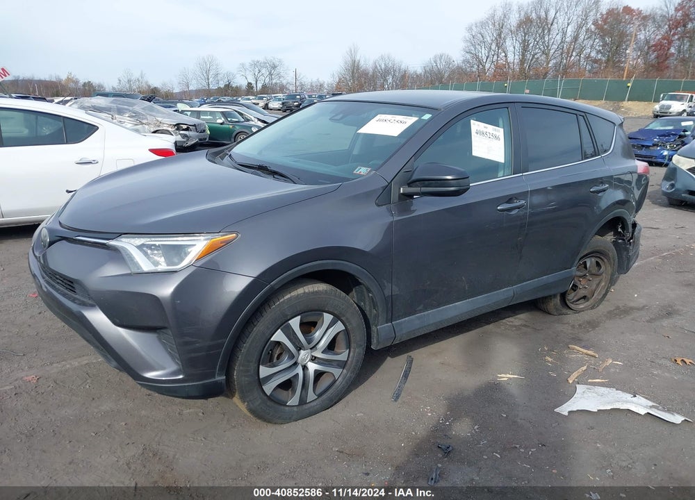 2017 TOYOTA RAV4 LE VIN: 2T3ZFREV1HW386322