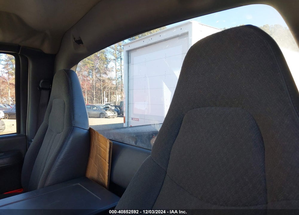 2005 GMC C5500 VIN: 1GDE5C1235F522744