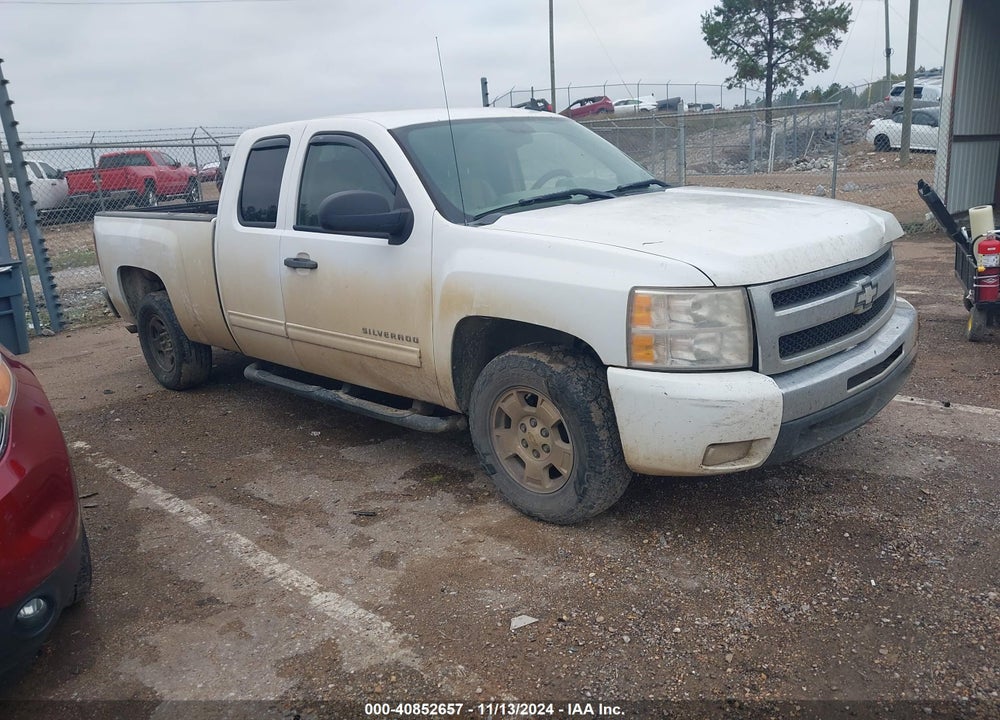 2011 CHEVROLET SILVERADO 1500 LT VIN: 1GCRCSE00BZ447994