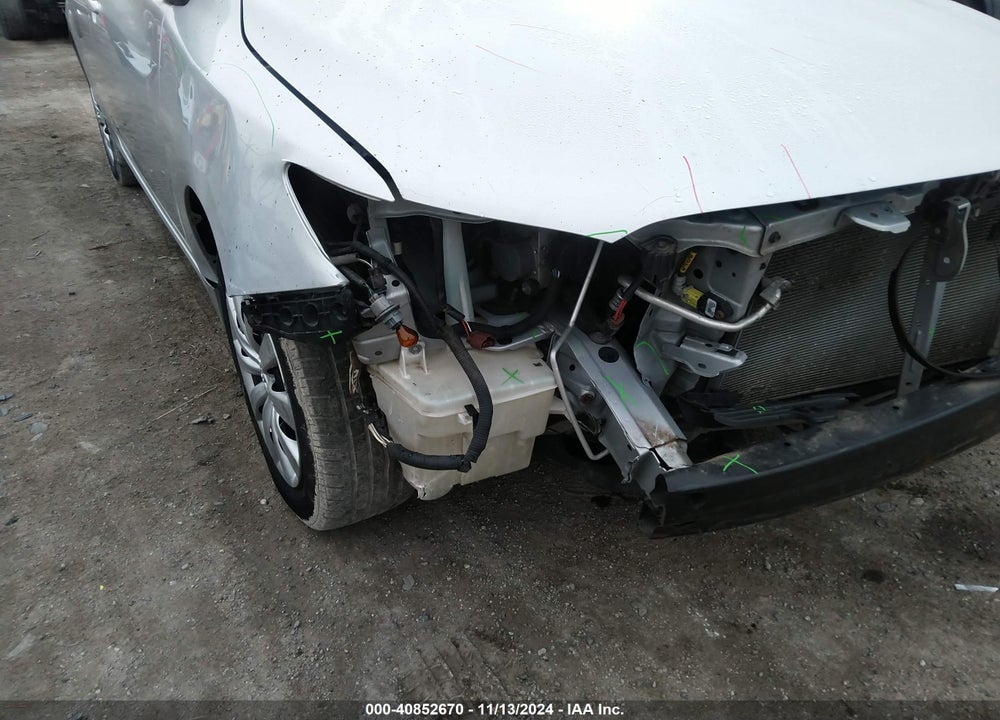 2013 TOYOTA COROLLA LE VIN: 2T1BU4EE3DC001017
