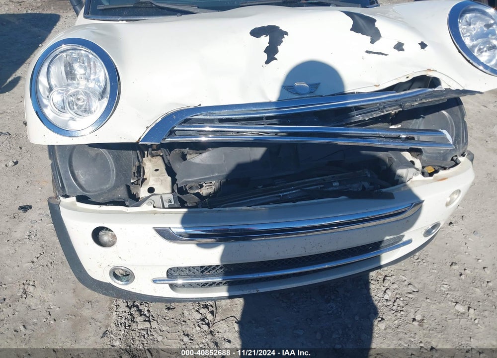 2006 MINI COOPER VIN: WMWRC33516TK15267