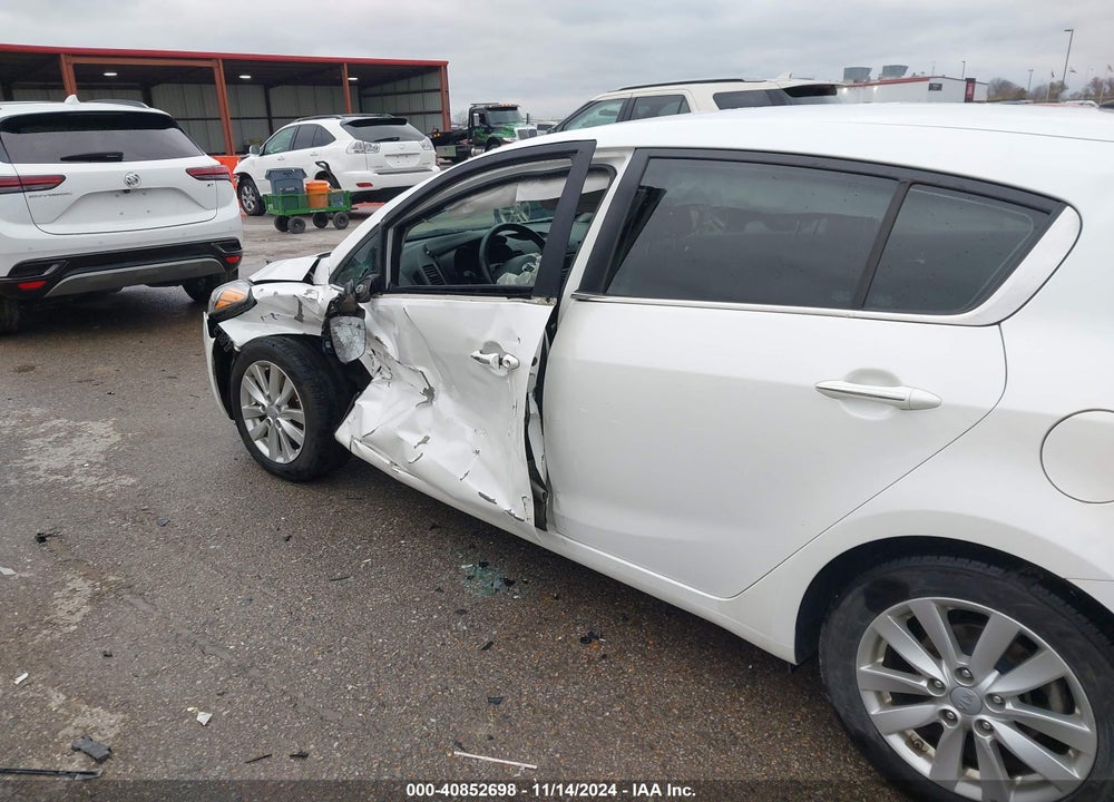 2015 KIA FORTE EX VIN: KNAFX5A82F5372343