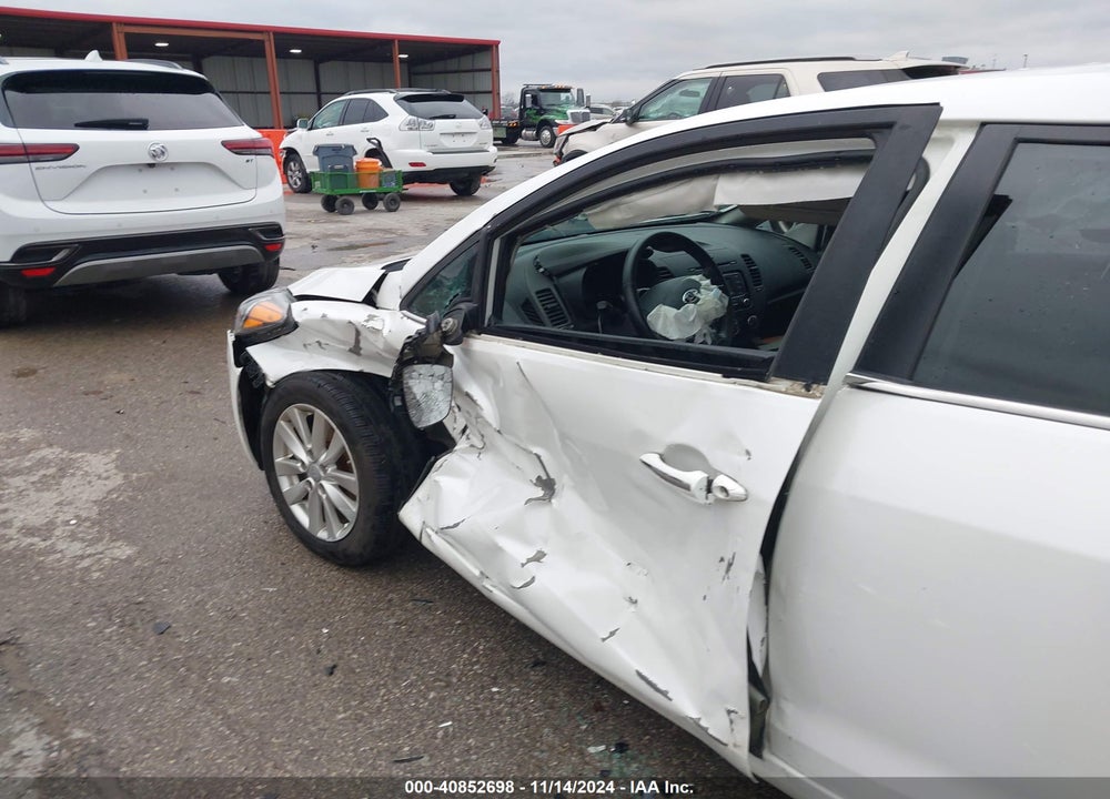 2015 KIA FORTE EX VIN: KNAFX5A82F5372343