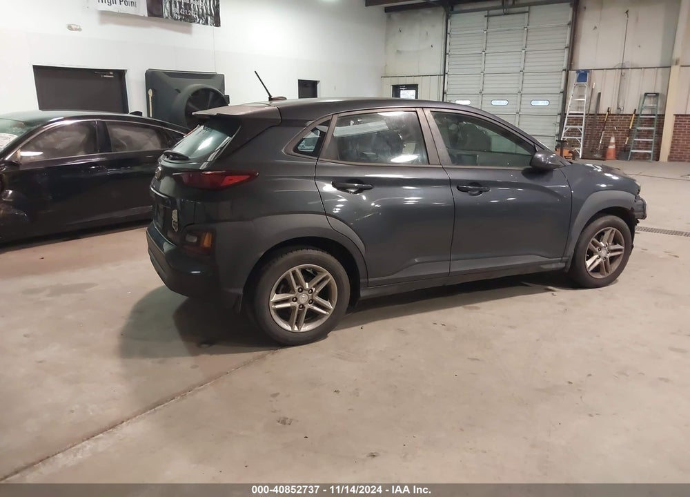 2018 HYUNDAI KONA SE VIN: KM8K12AA9JU090103
