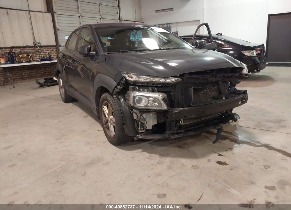 2018 HYUNDAI KONA SE VIN: KM8K12AA9JU090103