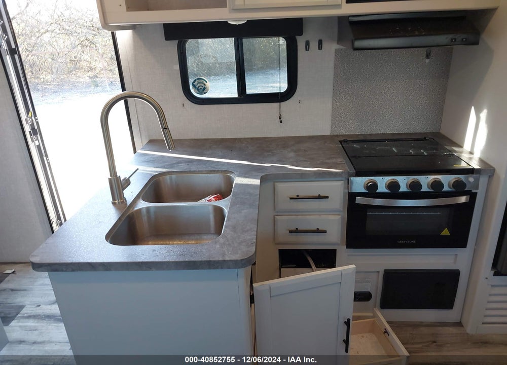 2023 CAMEO VOLANTE VIN: 4YDTVLS22P6360258