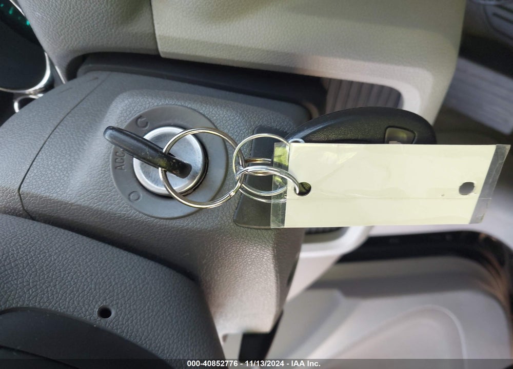 2017 BUICK ENCLAVE CONVENIENCE VIN: 5GAKRAKD5HJ260079