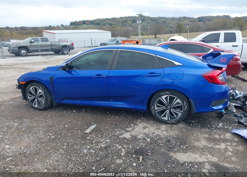 2018 HONDA CIVIC EX-L VIN: 2HGFC1F70JH641952