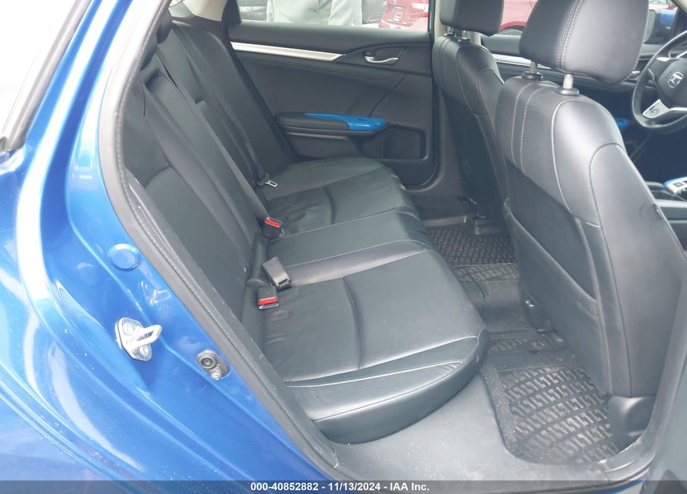 2018 HONDA CIVIC EX-L VIN: 2HGFC1F70JH641952