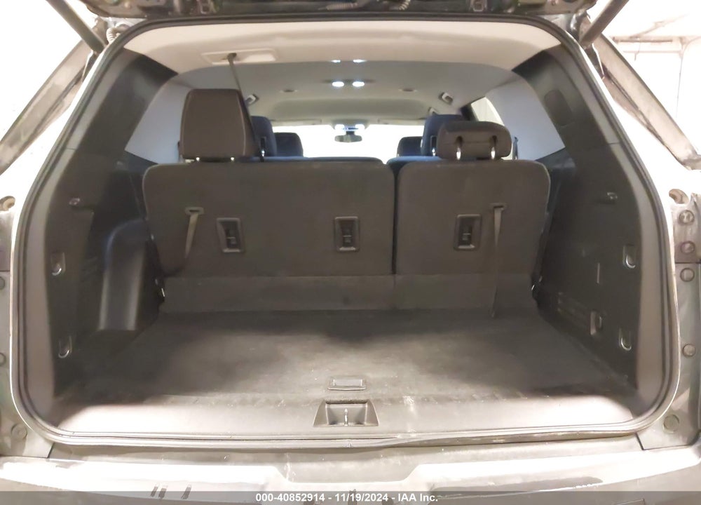 2018 CHEVROLET TRAVERSE 1LT VIN: 1GNEVGKW4JJ147376