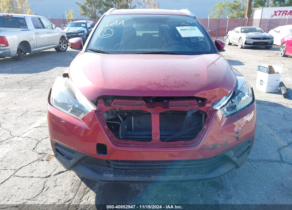 2018 NISSAN KICKS SV VIN: 3N1CP5CU8JL535699