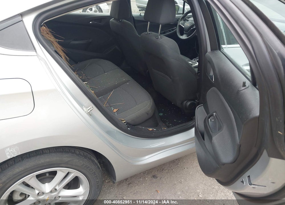 2018 CHEVROLET CRUZE LT AUTO VIN: 1G1BE5SM2J7165993