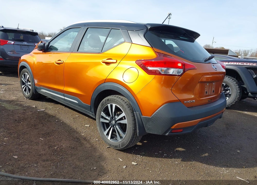 2019 NISSAN KICKS SR VIN: 3N1CP5CU7KL566881