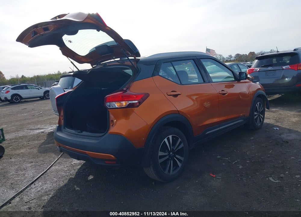 2019 NISSAN KICKS SR VIN: 3N1CP5CU7KL566881