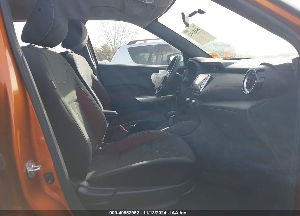 2019 NISSAN KICKS SR VIN: 3N1CP5CU7KL566881