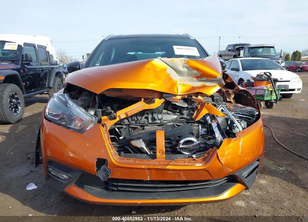 2019 NISSAN KICKS SR VIN: 3N1CP5CU7KL566881