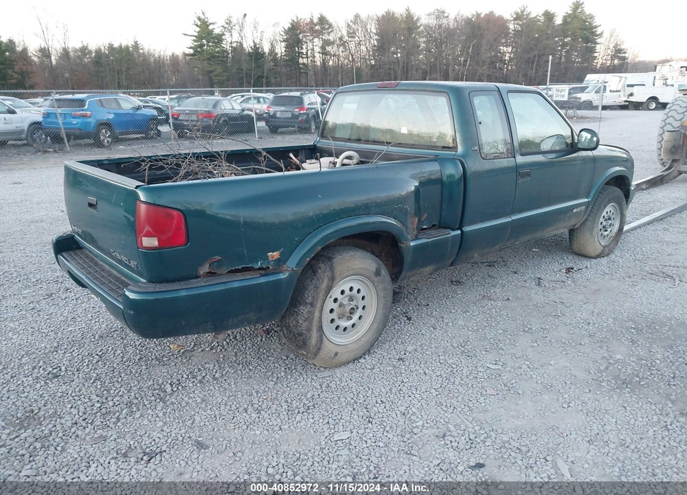 1996 CHEVROLET S TRUCK S10 VIN: 1GCDT19W6T8212784