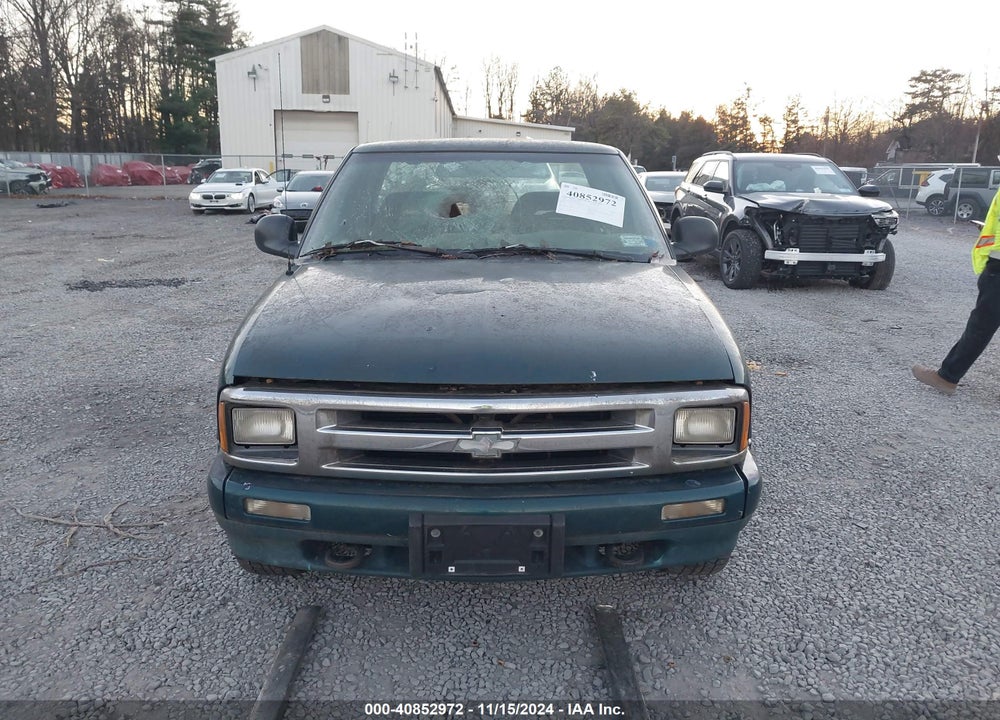 1996 CHEVROLET S TRUCK S10 VIN: 1GCDT19W6T8212784