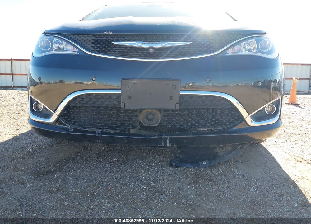 2017 CHRYSLER PACIFICA LIMITED VIN: 2C4RC1GG2HR683618