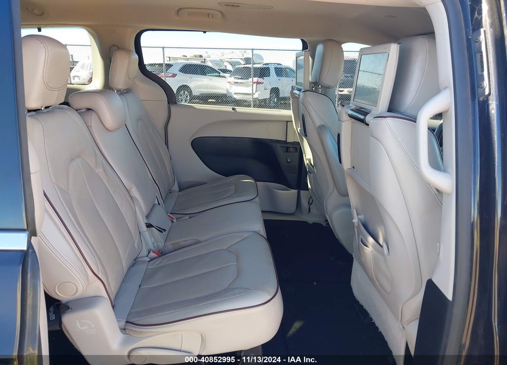 2017 CHRYSLER PACIFICA LIMITED VIN: 2C4RC1GG2HR683618